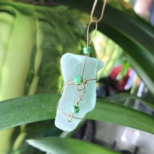 💙 SALE Handmade artisan green seaglass pendant